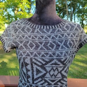 Made For Me to Look Amazing Women's Gray Short Sleeve Sweater Dress, sz Med NWT